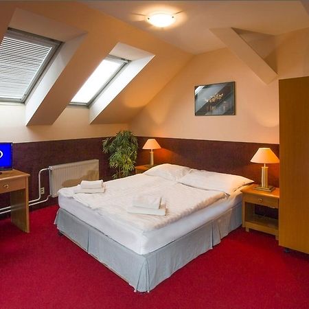 A Plus Hotel & Hostel Prag Exterior foto