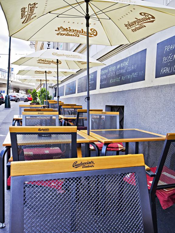 A Plus Hotel & Hostel Prag Exterior foto