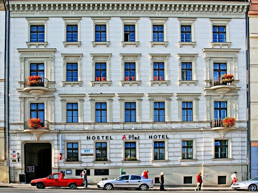 A Plus Hotel & Hostel Prag Exterior foto