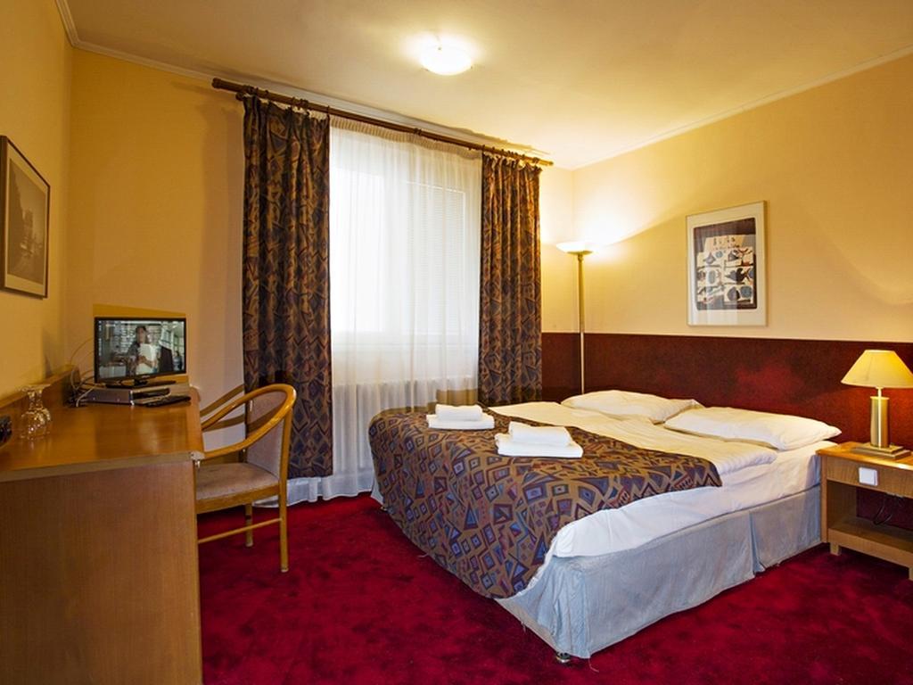 A Plus Hotel & Hostel Prag Exterior foto