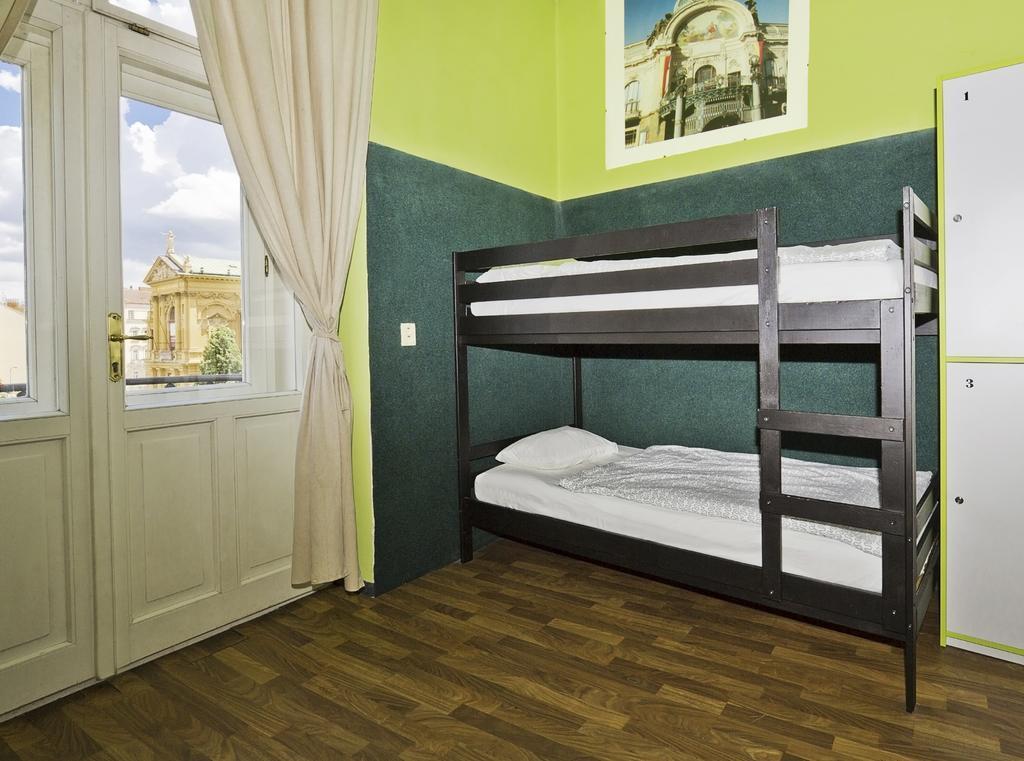 A Plus Hotel & Hostel Prag Exterior foto