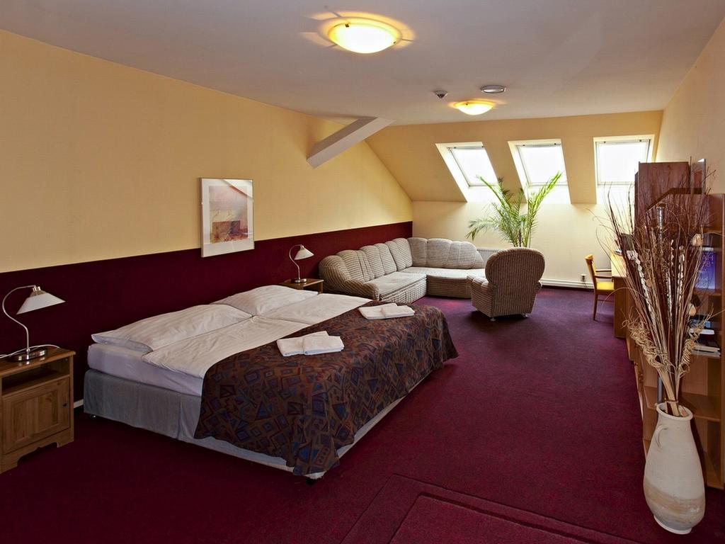 A Plus Hotel & Hostel Prag Exterior foto