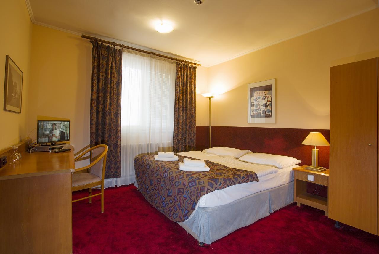 A Plus Hotel & Hostel Prag Exterior foto