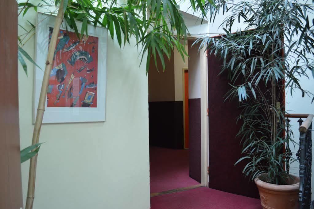 A Plus Hotel & Hostel Prag Exterior foto
